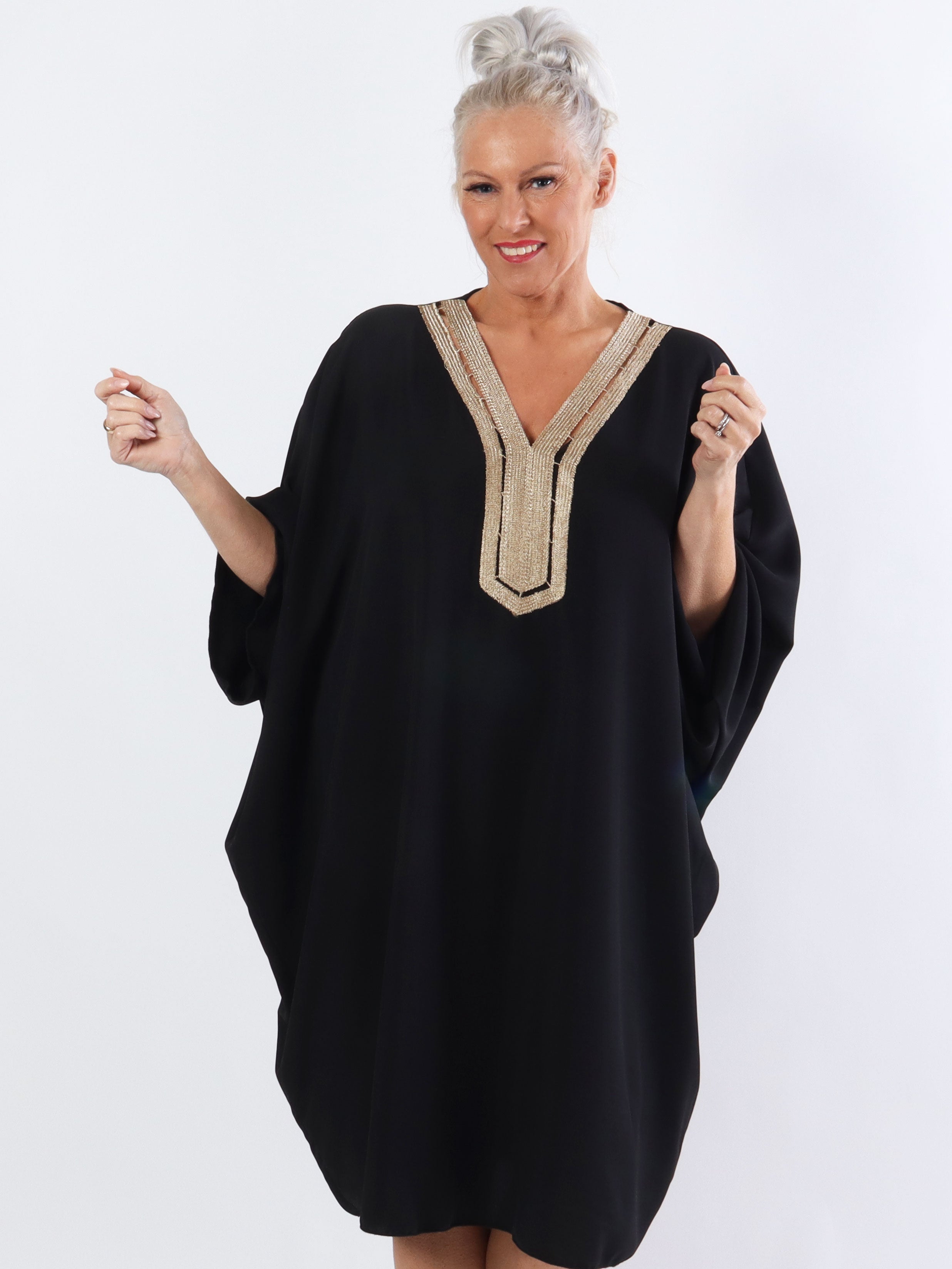 Viola - Plus size tunika med fin halsringning